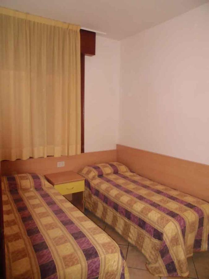 Guardamar Apartment Каорле Екстериор снимка