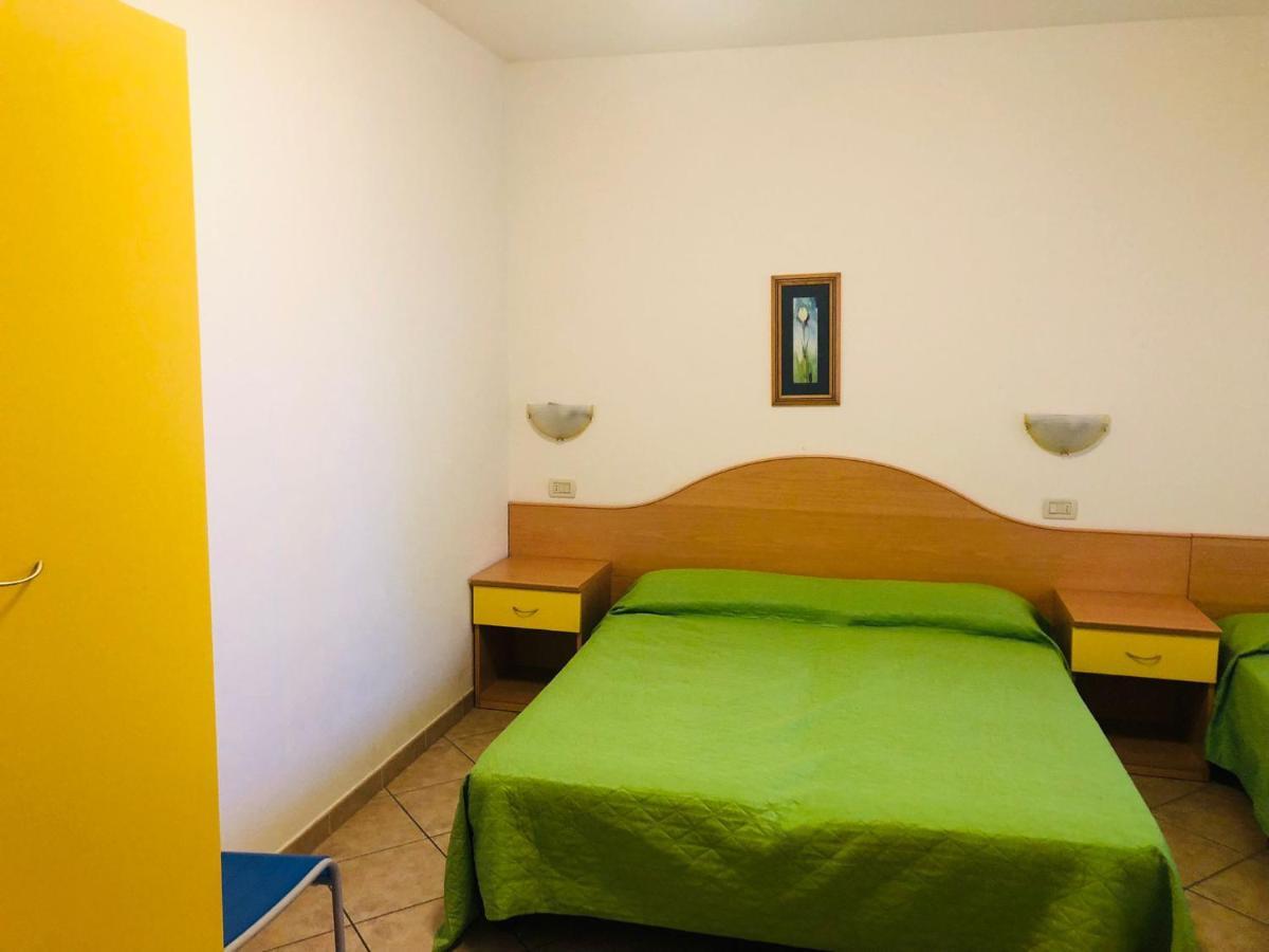 Guardamar Apartment Каорле Екстериор снимка